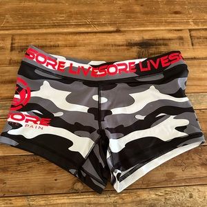 Livesore short. Size M.